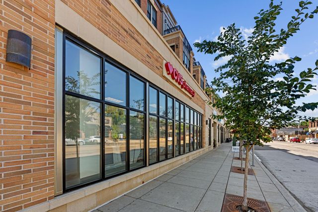 1060 Grand Avenue 300, Saint Paul, MN 55105
