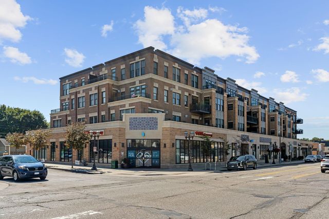 1060 Grand Avenue 300, Saint Paul, MN 55105