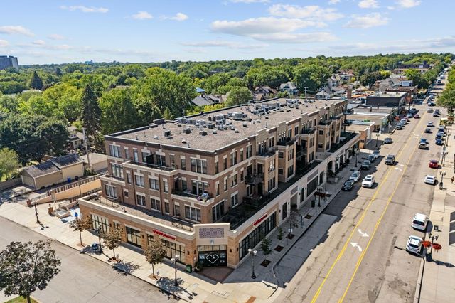 1060 Grand Avenue 300, Saint Paul, MN 55105