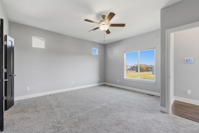 2806 N Woodridge St, Wichita, KS 67226