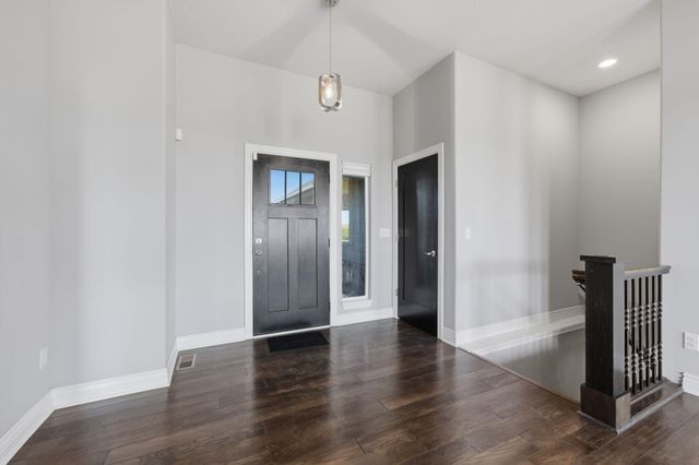 2806 N Woodridge St, Wichita, KS 67226