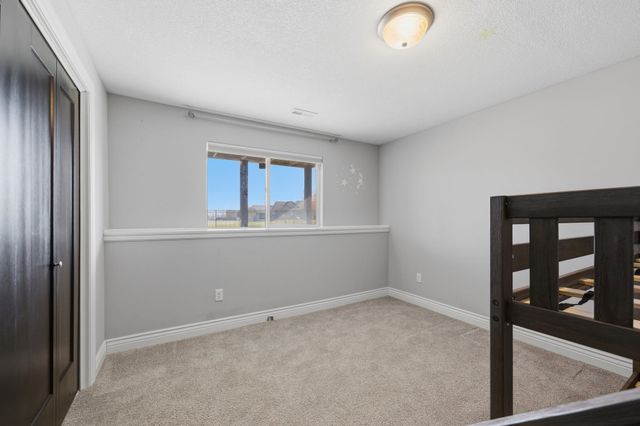 2806 N Woodridge St, Wichita, KS 67226