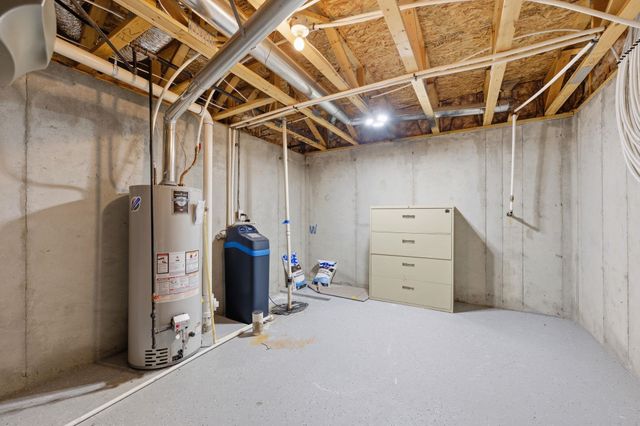 2806 N Woodridge St, Wichita, KS 67226