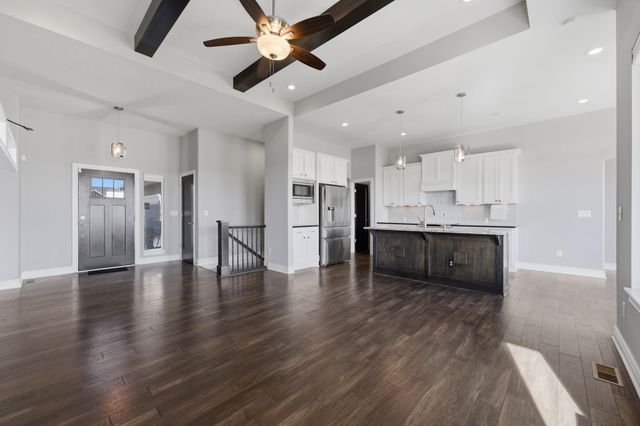 2806 N Woodridge St, Wichita, KS 67226