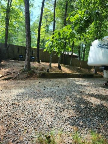 376 10th Street, Ellijay, GA 30540