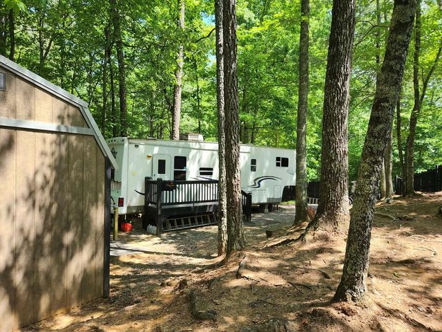376 10th Street, Ellijay, GA 30540