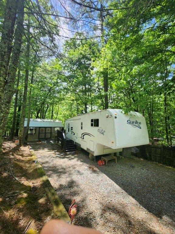 376 10th Street, Ellijay, GA 30540