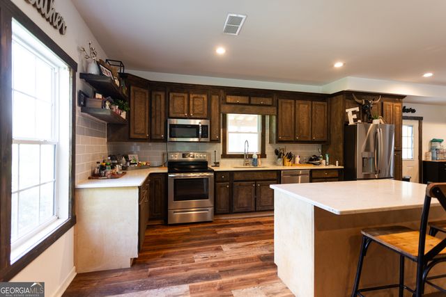 1441 Dickson Road, Rutledge, GA 30663