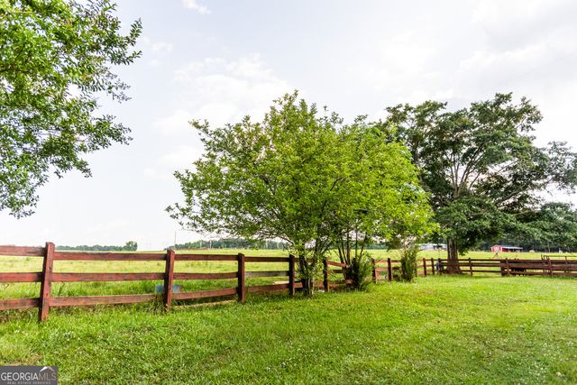 1441 Dickson Road, Rutledge, GA 30663
