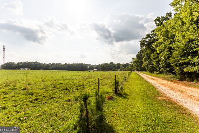 1441 Dickson Road, Rutledge, GA 30663