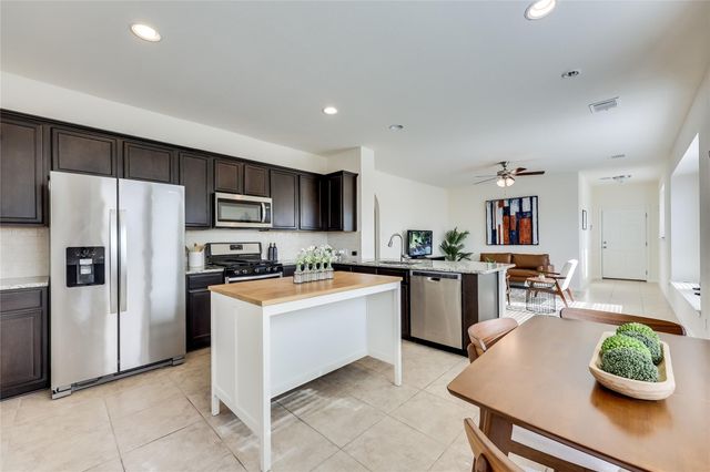 425 Canadian Springs DR, Leander, TX 78641