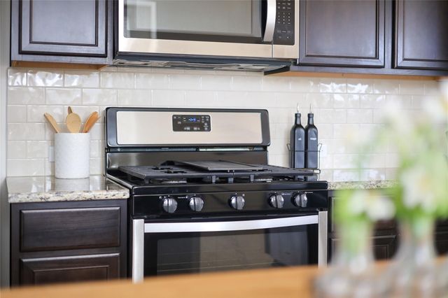 425 Canadian Springs DR, Leander, TX 78641