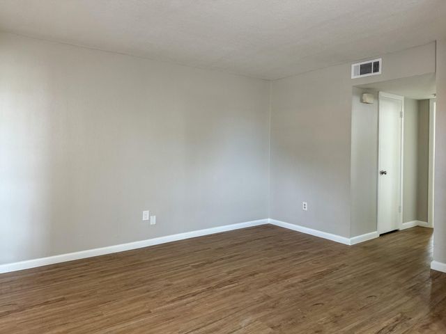 2101 6th Avenue N 3, Texas City, TX 77590