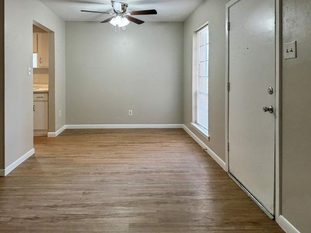 2101 6th Avenue N 3, Texas City, TX 77590