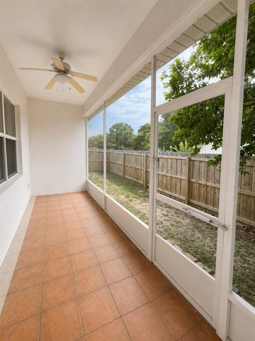 217 E 19TH AVENUE, Mount Dora, FL 32757