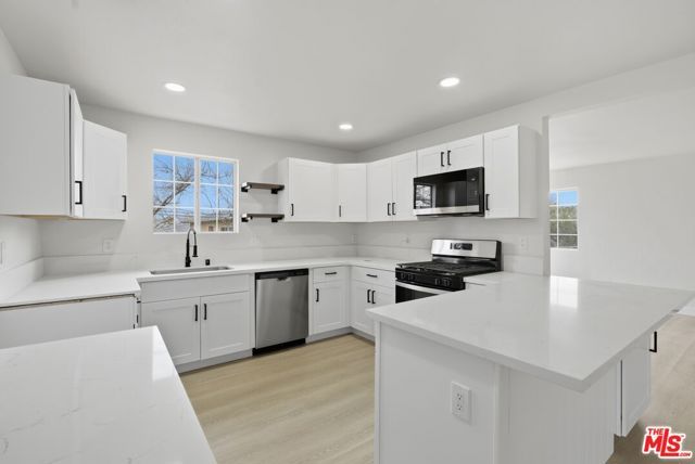 321 E Avenue R11, Palmdale, CA 93550