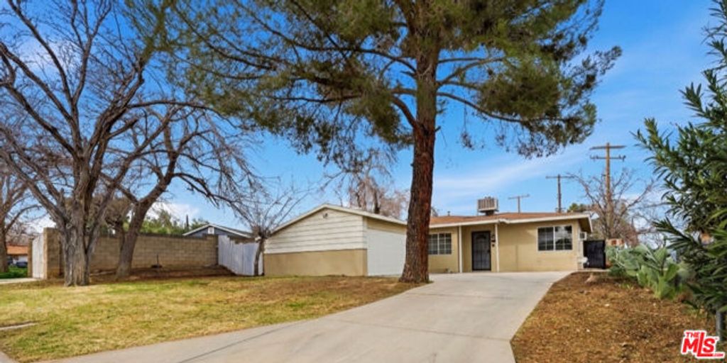 321 E Avenue R11, Palmdale, CA 93550