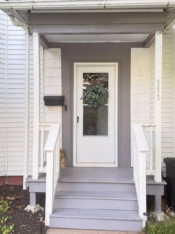111 Maple St, Gardner, MA 01440