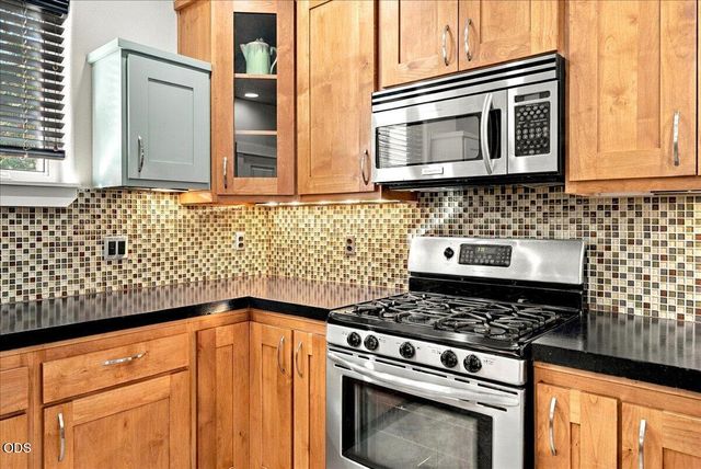 3750 SW Crest Court, Redmond, OR 97756