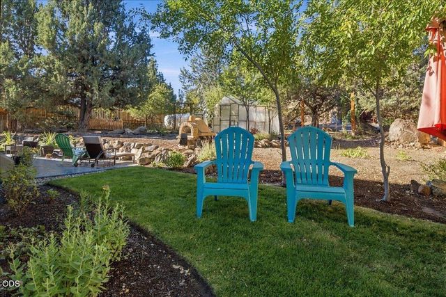 3750 SW Crest Court, Redmond, OR 97756