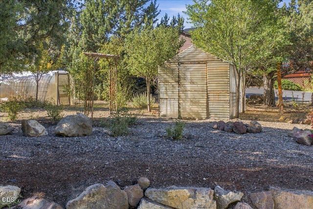 3750 SW Crest Court, Redmond, OR 97756