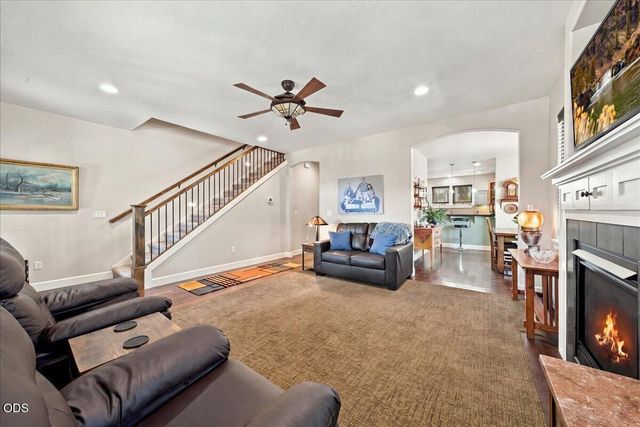 3750 SW Crest Court, Redmond, OR 97756