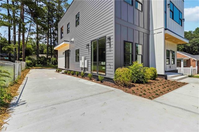 1554 Columbia Circle, Decatur, GA 30032