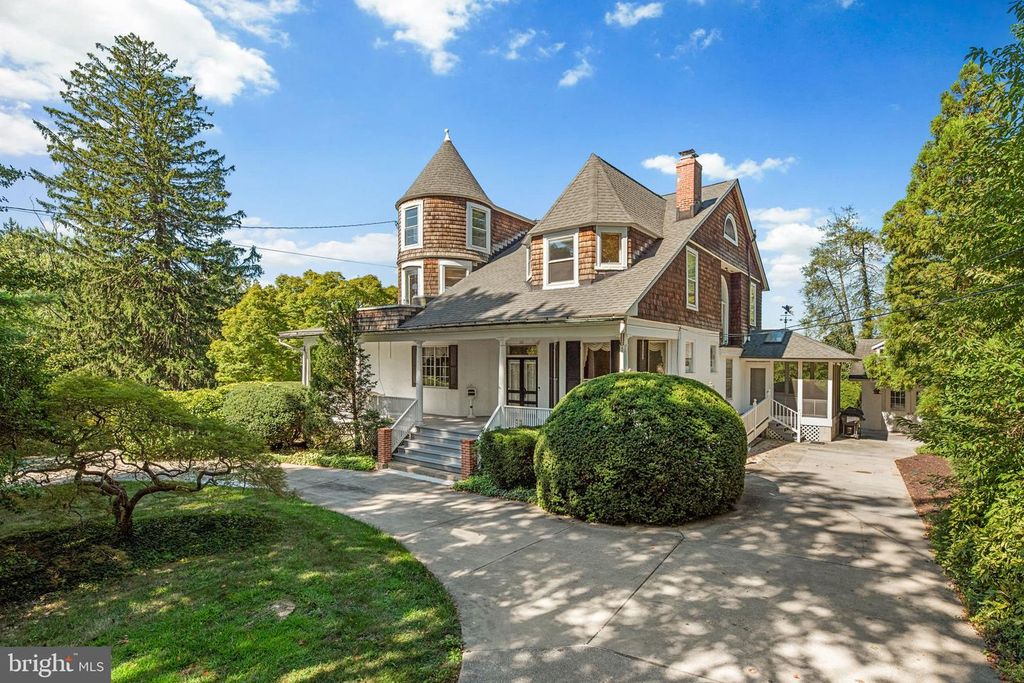 100 N ROLLING RD, Baltimore, MD 21228