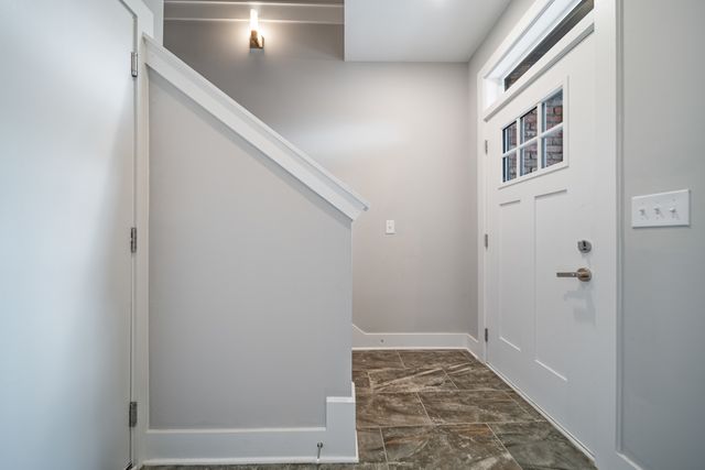 504 W Trinity Ln, Nashville, TN 37207