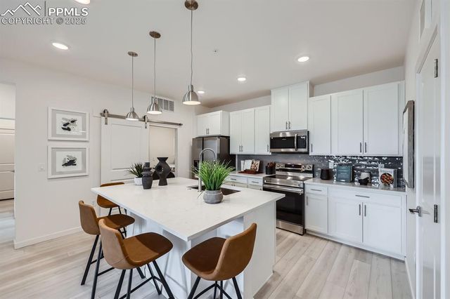 2232 Arikaree Heights 207, Colorado Springs, CO 80908