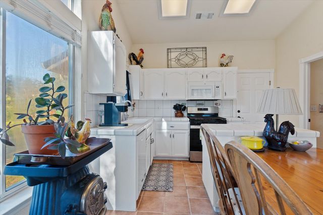 10067 Tilton Mine Road, Redding, CA 96001