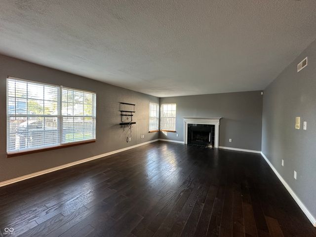 6625 Wolverine Way, Indianapolis, IN 46237