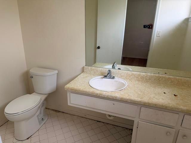 3884 KERSTON DR, Memphis, TN 38128