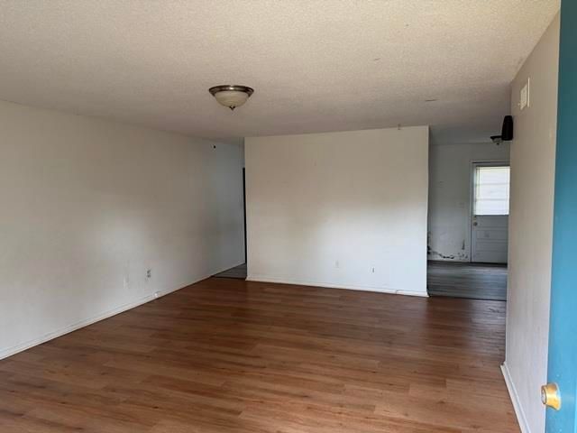 3884 KERSTON DR, Memphis, TN 38128