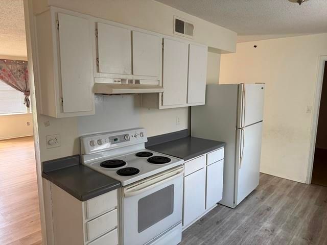 3884 KERSTON DR, Memphis, TN 38128