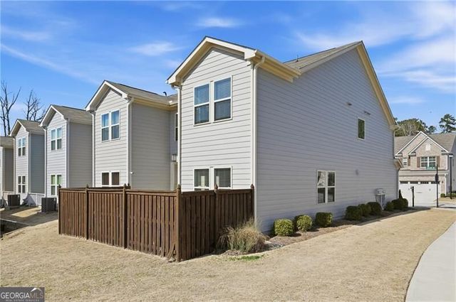 504 Elm Bluff Way, Lawrenceville, GA 30043