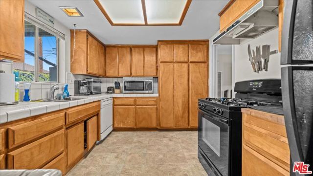 9503 Garibaldi Avenue, Temple City, CA 91780