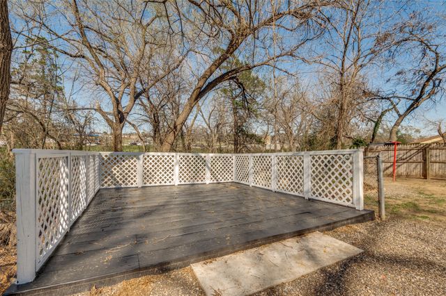 203 Timothy Trail, Duncanville, TX 75137