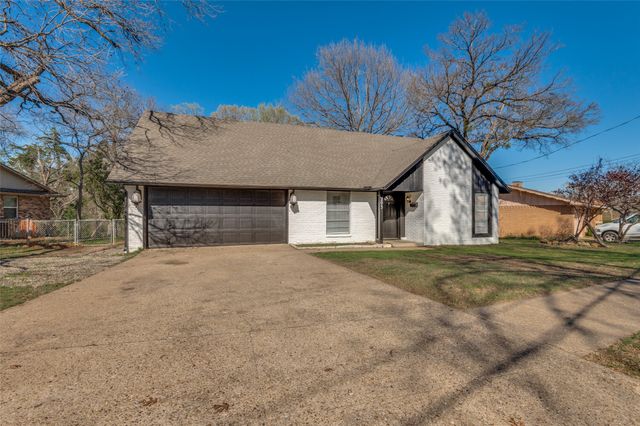 203 Timothy Trail, Duncanville, TX 75137