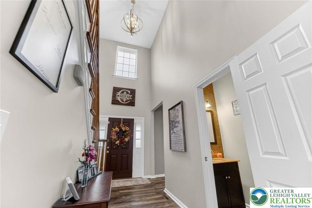 9580 Sleepy Hollow Lane, Upper Macungie Twp, PA 18031