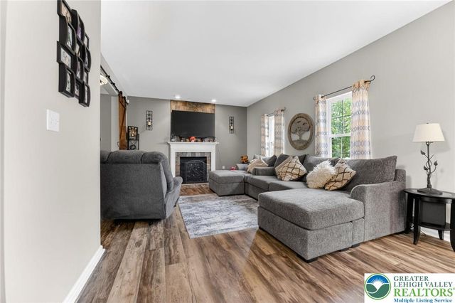 9580 Sleepy Hollow Lane, Upper Macungie Twp, PA 18031