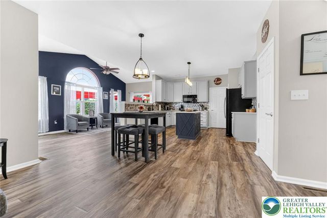 9580 Sleepy Hollow Lane, Upper Macungie Twp, PA 18031