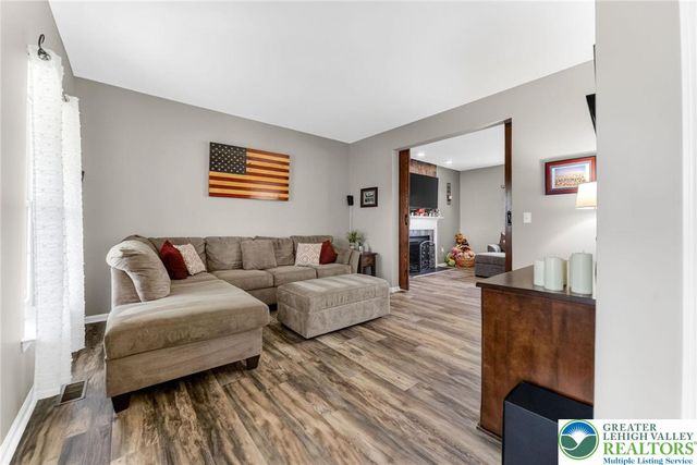 9580 Sleepy Hollow Lane, Upper Macungie Twp, PA 18031
