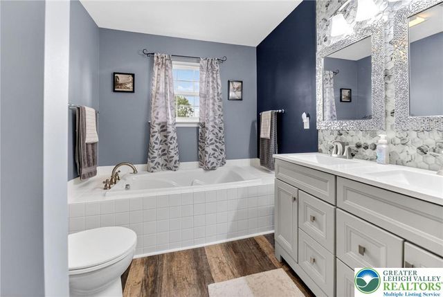 9580 Sleepy Hollow Lane, Upper Macungie Twp, PA 18031