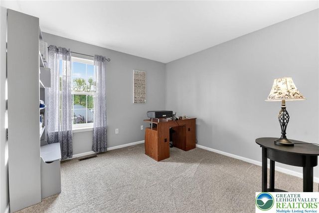 9580 Sleepy Hollow Lane, Upper Macungie Twp, PA 18031