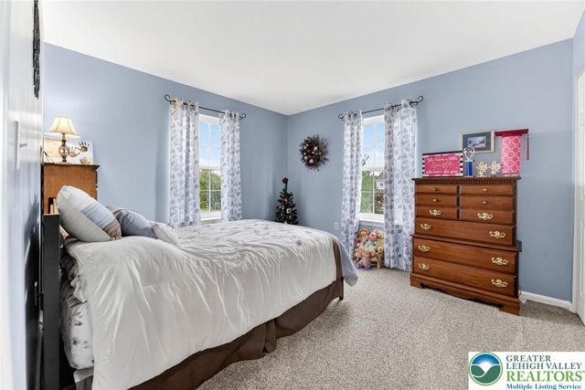 9580 Sleepy Hollow Lane, Upper Macungie Twp, PA 18031