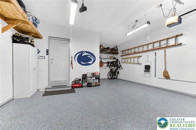 9580 Sleepy Hollow Lane, Upper Macungie Twp, PA 18031