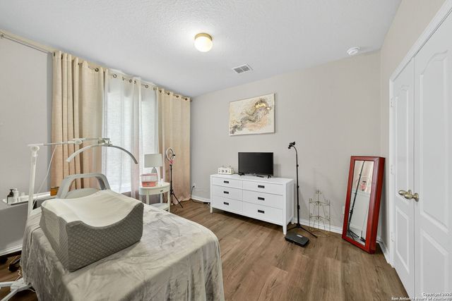 8818 Falcon Park, Converse, TX 78109