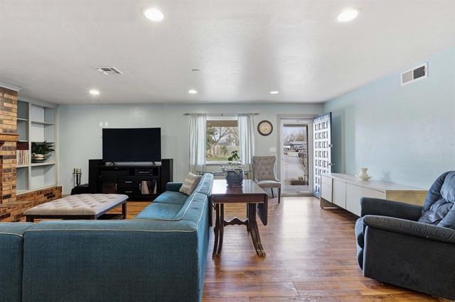 4937 S Woodward Avenue, Oklahoma City, OK 73119