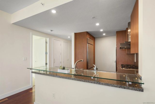 1205 Pacific Highway 1203, San Diego, CA 92101